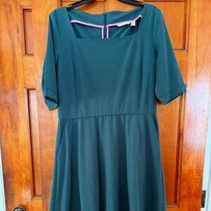 NEW Cute Brunch or Office Dress Forest Green Size L